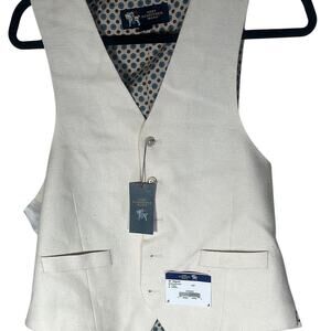 New size 38 reg hart Schaffer & Marx silk/wool Vest